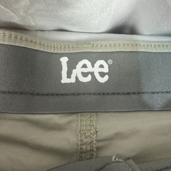 Lee Mens Active Stretch Motion Flex Cargo Shorts Size 34 Salina Stone Regular - Picture 6 of 12